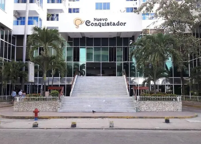 Apartamento con VISTA AL MAR, A una cuadra de la PLAYA. Piso 16