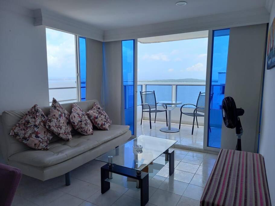 Con Vista Al Mar, A Cuadra De La Playa. Piso 16 Apartamento Cartagena
